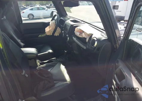 2017 Jeep Wrangler Unlimited Chief Edition 4X4 z USA, uszkodzony, nr VIN 1C4HJWEG3HL648158